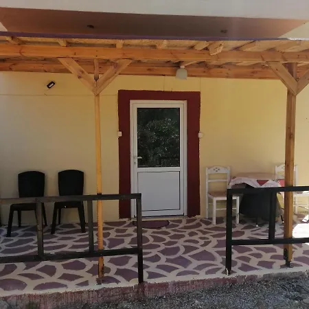 Costas - Popi Guest house