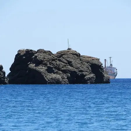 Costas - Popi Guest house 2*